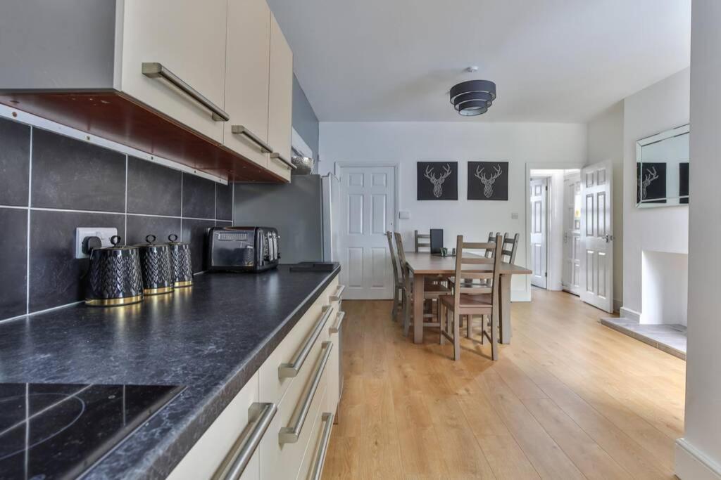 Refurbished Plush Property Great Transport Links Sheffield Zewnętrze zdjęcie